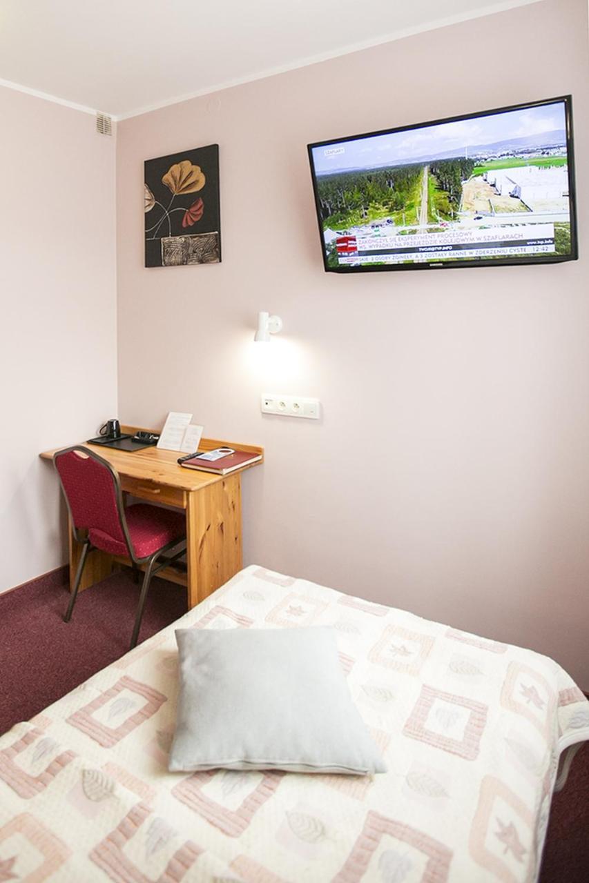 Hotel Unibus บิเอลส์ค พอดลาสกี ภายนอก รูปภาพ